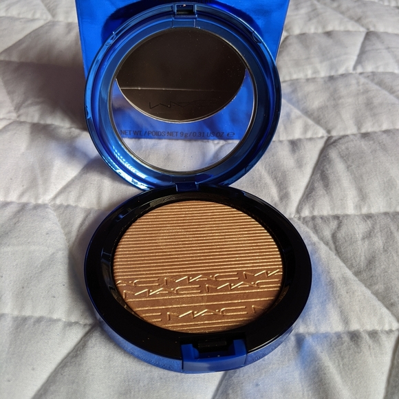 MAC highlight "oh darling" - Picture 2 of 4